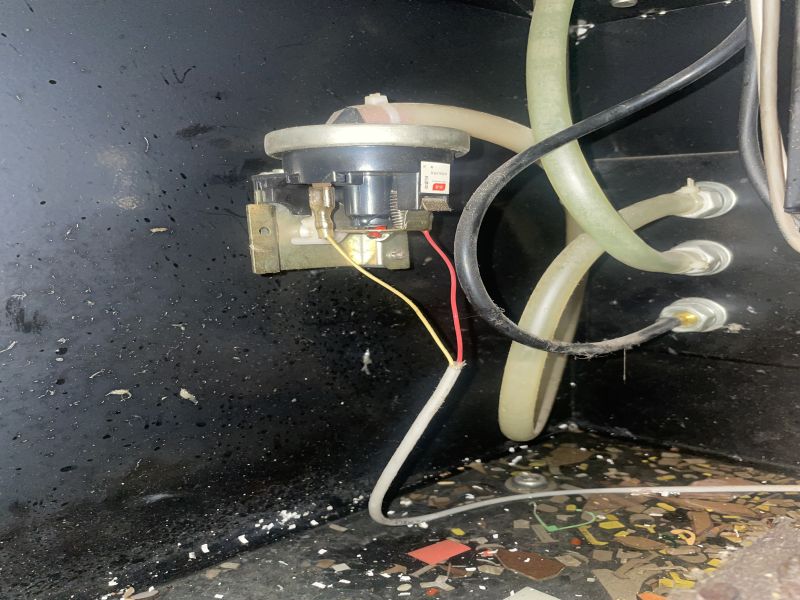 File:Laser cutter leaking device.jpeg